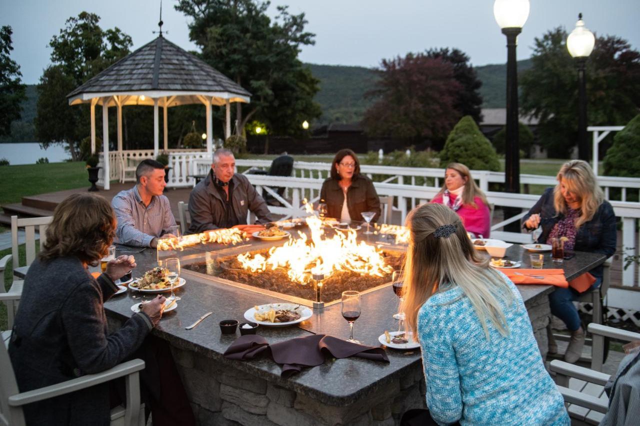 Fort William Henry Hotel Lake George Exterior foto